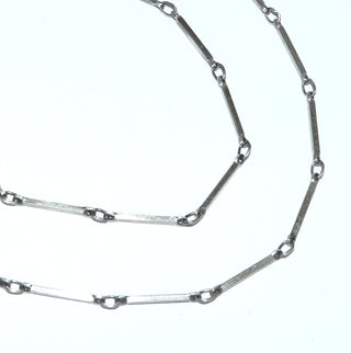 Einzelstück, Stäbchen-Kette, Nordform-Design Halskette aus 925 Silber in 45 cm Länge, seidenmatt, in den Tiefen geschwärzt. Die gesamte skandinavische / finnische Nordform-Kollektion ist so designt, daß fast alle Schmuckstücke miteinander kombinierbar sind. -	skandinavisches Design zuhause bei www.danilogold-shop.de