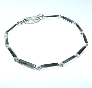Einzelstück, Stäbchenarmband, Gliederarmband aus massiv 925 Silber, 4-Kant-Stäbchen mit beweglichen Ösenverbindungen, 19 cm lang, Karabiner  - Goldschmiede Danilo