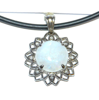 sternförmiges Einzelstück, Anhänger aus 925 Silber mit einem runden, herrlich blau schimmernden, indischen Mondstein mit 8 Diamanten, umrahmt von einer offenen graphischen Rosette, ca. 27 mm x 20,5 mm mit Schlaufe - Unikate und Pretiosen nur erhältlich im Onlineshop der Goldschmiede Danilo!
