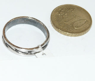 Einzelstück, schmaler Trauring, Freundschaftsring, "Zackenlinie" aus 925 Silber, gleichlaufend mit tief eingearbeitetem Muster, in den Tiefen geschwärzt, seidenmatt, Ringweite 58 -	Nur erhältlich bei www.danilogold-shop.de