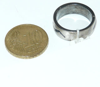Einzelstück, Trauring Freundschaftsring, Ring "Zick-Zack" aus 925 Silber, gleichlaufend, tief eingearbeitetes Muster, in den Tiefen geschwärzt, seidenmatt, Ringweite 49,5 -	Nur erhältlich im Onlineshop von Juwelier & Goldschmiede Danilo!