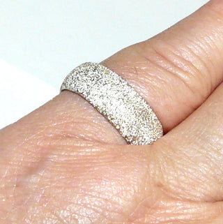 Einzelstück, Trauring, Freundschaftsring, Ring aus 925 Silber, gleichlaufend, halbrunder Querschnitt, funkelnd diamantiert / Diamantmatt, Ringweite 56, dazu paßt Ri 0340 -	Nur erhältlich bei www.danilogold-shop.de
