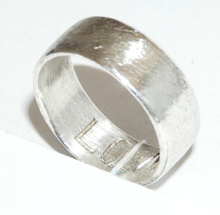 Einzelstück, Trauring, Freundschaftsring, Partnerring, Herrenring "LOVE" aus 925 Silber, gleichlaufend mit innenliegender Gravur "LOVE", Oberfläche tiefe Feilmattierung mit polierten Kanten, Ringweite 63 -	Nur erhältlich im Onlineshop von Juwelier & Goldschmiede Danilo!