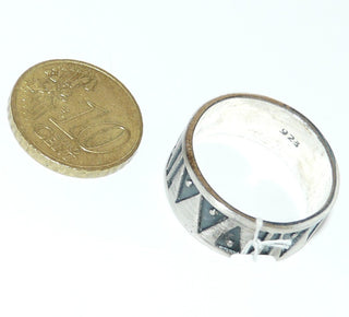 Einzelstück, Herrenring Trauring, Ring "Inka" aus 925 Silber, gleichlaufend, tief eingearbeitetes Muster, Dreiecke mit Punkten + Linien, in den Tiefen geschwärzt, seidenmatt, Ringweite 64 -	Nur erhältlich im Onlineshop von Juwelier & Goldschmiede Danilo!