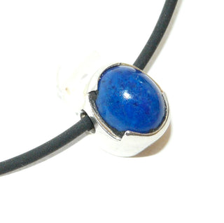 Handgearbeitetes Einzelstück, Unikat-Anhänger aus 925 Silber mit einem ovalen Lapislazuli-Cabochon, poliert + zum Durchfädeln - Handgefertigtes Unikat! Nur im Onlineshop von Juwelier & Goldschmiede Danilo!