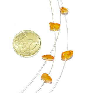 handgefertigtes Einzelstück, Unikat-Bernsteinkette "Sternenhimmel" aus Gold-Doublé mit Karabinerverschluß, Länge 46cm, Bernsteinchips hellen im Honig-Farbton, aufgereiht auf vergoldeter, ummantelter Stahlseide - Goldschmiede Danilo