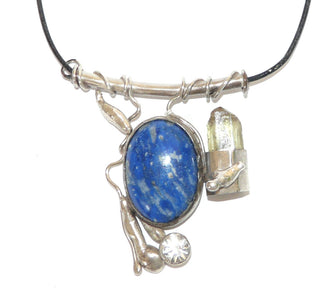 handgefertigtes Einzelstück, Unikat-Collier aus 925 Silber, Anhänger mit einem großen ovalen Sodalith mit schöner Maserung, einem Citrin-Kristall + einem weißer Saphir, dazu geliefertes Kautschukband hat 38 cm (auswechseln gegen Leder oder Silberkette möglich) -	Handgefertigtes Unikat! Nur im Onlineshop von Juwelier & Goldschmiede Danilo!