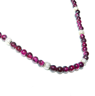 in unserer Werkstatt designtes Einzelstück, Granat-Kugelkette im typischen modernen Granatrot, mit einer Gesamtlänge von 43,5 cm, mit Karabiner-Verschluß + diamantierten Zwischenteilen aus 925 Silber, auf Stahlseil aufgereiht, Stein-Durchmesser 4 mm - Unikatschmuck nur erhältlich im Onlineshop von Juwelier & Goldschmiede Danilo! 
