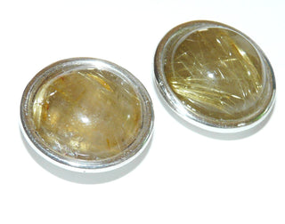 Handgefertigte Einzelstücke, Unikat-Ohrstecker aus 925 Silber mit je einem runden Rutil-Quarz-Cabochons, in aufgetieften Silberschalen, golden schimmernde Rutilnadeln, guter Sitz am Ohr durch große Ohrmuttern, paßt zu Ri 0027 -	Handgefertigtes Unikat! Nur im Onlineshop von Juwelier & Goldschmiede Danilo!
