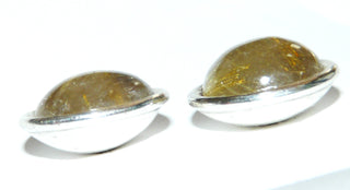 Handgefertigte Einzelstücke, Unikat-Ohrstecker aus 925 Silber mit je einem runden Rutil-Quarz-Cabochons, in aufgetieften Silberschalen, golden schimmernde Rutilnadeln, guter Sitz am Ohr durch große Ohrmuttern, paßt zu Ri 0027 -	Handgefertigtes Unikat! Nur im Onlineshop von Juwelier & Goldschmiede Danilo!