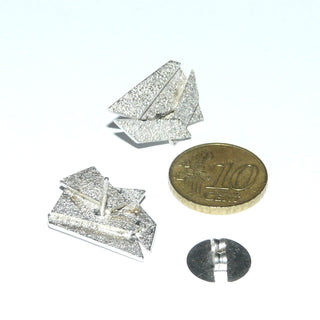Handgearbeitete Einzelstücke, Unikat-Ohrstecker "Strandwege" aus 925 Silber in Sandstruktur, poliert + mattiert, montiert aus je 5 asymmetrischen Silberstreifen, stabil gefertigt. -	Handgefertigtes Unikat! Nur im Danilo Gold Online Shop!