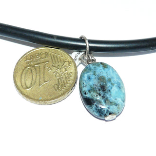 Einzelstück, Unikat Opal-Anhänger aus 925 Silber mit einem eher selten verarbeiteten, türkisen, afrikanischen Opal mit schöner kontrastreicher Maserung, flaches Oval, Silber seidenmatt. (Lieferung erfolgt ohne Kette) -	Unikatschmuck nur erhältlich im Onlineshop von Juwelier & Goldschmiede Danilo! 