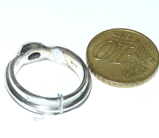 Handgefertigtes Einzelstück, Unikat Opal-Ring aus 925 Silber mit einem grün-blauen, fast türkis schillernden, ovalen, äthiopischen Jelly-Opal, polierte massive Ringschiene, Ringweite 54,5. - Unikatschmuck nur erhältlich im Onlineshop von Juwelier & Goldschmiede Danilo! 
