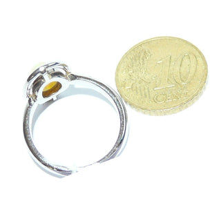 Handgefertigtes Einzelstück, Unikat-Ring aus massivem 585 Palladium-Weißgold mit einem grün-orange schillernden, äthiopischen, ovalen Welo-Opal, sicher eingefaßt in einer Zargenfassung, umrandet mit einem aus einem Runddraht geformten Oval, poliert, Ringweite 55,5 -	Handgefertigtes Unikat! Nur im Danilo Gold Online Shop!