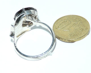 Einzelstück, Unikat-Ring "Schneckengehäuse" aus 925 Silber mit einem runden, funkelnd facettierten, braunen Rauchquarz, sicher gehalten durch einen 4-Krapper-Chaton, Ringweite 59 -	Unikatschmuck nur erhältlich im Onlineshop von Juwelier & Goldschmiede Danilo! 