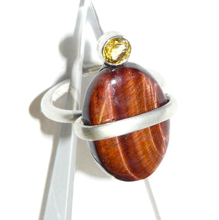 Einzelstück, Handarbeit, Ring aus 925 Silber mit einem rotbraunen, ovalen Ochsenauge Bulls Eye + einem kleinen runden facettierten Citrin, ca. 26,9 mm x 17,7 mm, Ringweite 61,5 
-	Handgefertigter Schmuck nur erhältlich bei www.danilogold-shop.de 