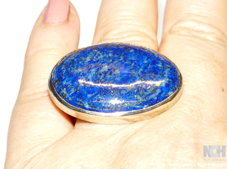 Einzelstück, Handarbeit, Statement-Ring aus 925 Silber mit einem großen ovalen Lapislazuli-Cabochon mit sehr schöner Maserung, extravagant quer gefaßt, besonders schön auch am Mittelfinger, Ringweite 62-	Handarbeiten online bestellen bei Juwelier & Goldschmiede Danilo!