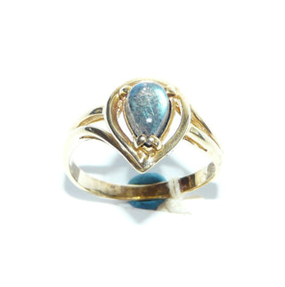 handgefertigtes Einzelstück, luftig wirkender Unikat-Ring "Wassertropfen" aus 750 Gold mit einem tropfenförmigen, herrlich blau schillernden Labradorit-Cabochon, sicher in einer Krappenfassung gehalten, Ringweite 52,5 -	Handgefertigtes Unikat! Nur im Onlineshop von Juwelier & Goldschmiede Danilo!
