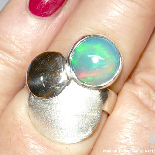 Unikat-Ring Silber blau-grüner runder äthiopischer Opal / Opal 093