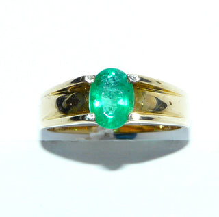 handgearbeitetes Einzelstück, Unikat Smaragd-Ring, Herrenring, Bandring aus 750 Gelbgold mit einem großen, ovalen, facettierten Smaragd von 2,2 Karat, in wunderschöner Farbe und mit typischen Einschlüssen, Ringweite 66,5 -	Handgefertigtes Unikat! Nur im Onlineshop von Juwelier & Goldschmiede Danilo!