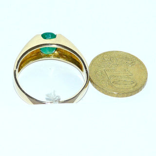 handgearbeitetes Einzelstück, Unikat Smaragd-Ring, Herrenring, Bandring aus 750 Gelbgold mit einem großen, ovalen, facettierten Smaragd von 2,2 Karat, in wunderschöner Farbe und mit typischen Einschlüssen, Ringweite 66,5 -	Handgefertigtes Unikat! Nur im Onlineshop von Juwelier & Goldschmiede Danilo!