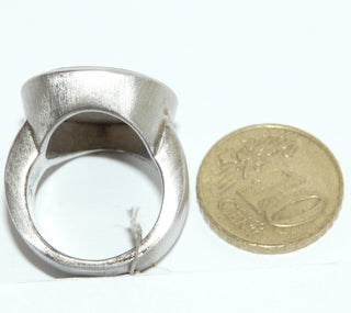 Einzelstück, Unikat Statement-Ring "Ebony" aus 925 Silber mit einem großen Oval aus Makassar-Ebenholz, schöne gestreifte Maserung, kräftige, massive + seidenmatte Ringschiene, Ringweite 53, paßt zu Ohr 0008 -	Unikatschmuck nur erhältlich im Onlineshop von Juwelier & Goldschmiede Danilo! 