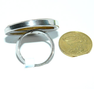 Einzelstück, Unikat-Ring "Südseestrand" aus 925 Silber mit Südseemuschel, weißer Perlmutt-Himmel mit bläulichem Schimmer + sandbraune Matrix als Strand, Ringweite verstellbar ca. 57 -	Unikatschmuck nur erhältlich im Onlineshop von Juwelier & Goldschmiede Danilo! 