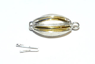 Einzelstück, Verschluß / Perlketten-Schloß, 925 Silber, teilvergoldet, geriefte Olivenform, ca. 23 mm x 9 mm-	
-	Nur erhältlich bei www.danilogold-shop.de
