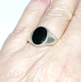 Vintage-Einzelstück aus 925 Silber, Onyxring, Herrenring, ovaler Siegelring, Onyx eingelassen, Bandring, poliert, Ringweite 64, Adolf Waldheim Pforzheim um 1980 - Goldschmiede Danilo