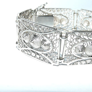 antikes Einzelstück, Vintage Art Deco Filigran-Armband, liegt eher wie ein Armreif, Glieder-Armband aus 835 Silber, 18 cm lang, 6 filigrane rechteckige Elemente, poliert, um 1920, Kastenschloß mit Sicherheitsacht -	Unikatschmuck nur erhältlich im Onlineshop von Juwelier & Goldschmiede Danilo! 