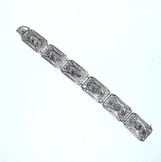 antikes Einzelstück, Vintage Art Deco Filigran-Armband, liegt eher wie ein Armreif, Glieder-Armband aus 835 Silber, 18 cm lang, 6 filigrane rechteckige Elemente, poliert, um 1920, Kastenschloß mit Sicherheitsacht -	Unikatschmuck nur erhältlich im Onlineshop von Juwelier & Goldschmiede Danilo! 