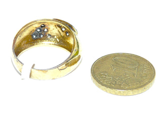 Zirkonia im Verschnitt in zwei rhodinierten Dreiecken eingefaßt, Ringweite 56,5, um 1980 -	Vintage-Schmuck nur im Onlineshop von danilogold!