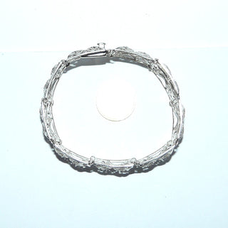 Einzelstück, Vintage-Filigran-Armband, Glieder-Armband aus 800 Silber, 19 cm lang, 7 filigrane, leicht aufgewölbte, quadratische Blumen-Elemente mit Kleeblatt-Motiv in Filigran-Technik gearbeitet, liegt eher wie ein Armreif, poliert, um 1950, Kastenschloß, Sicherheitsacht -	Vintage-Schmuck nur im Onlineshop von danilogold!
