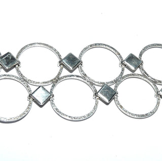 Einzelstück, Vintage-Armband, Glieder-Armband aus massivem 835 Silber, matt + poliert, 21 cm lang, 9 Doppel-Kreis-Elemente mit quadratischen Verbindungen, Federring, um 1960 -	Einzelstücke nur erhältlich bei www.danilogold-shop.de