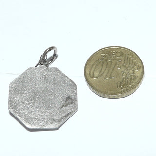 Einzelstück, Vintage-Anhänger, Granat-Anhänger aus 800 Silber, eine 8-Eck-Platte, ziseliert + mit vier 3-blättrigen Kleeblättern verziert, eine rote Granat-Rose in der Mitte, um 1940 -	Vintage-Schmuck nur im Onlineshop von danilogold!