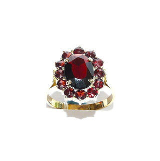 Vintage-Einzelstück, größerer Granatring aus 333 Gold mit einem größeren ovalen & 12 kleineren runden, funkelnd facettierten Granaten in schöner roter Farbe, Sternschliffe, ovale Rosette aus Krappenfassungen, Ringweite 59, um 1960 - Goldschmiede Danilo