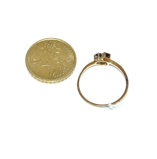 Vintage-Einzelstück, zierlicher Granatring aus 333 Gold "Toi et Moi / Du & ich" zwei funkelnd facettierte, runde, handgeschliffene Granate gehalten in Krappenfassungen, Ringweite 54, um 1955 - Goldschmiede Danilo