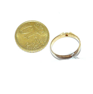 Vintage-Einzelstück, zierlicher Granatring aus 333 Gold mit einem runden Granat, Verlobungsring, Beisteckring, hochgezogenes Oberteil mit gleichlaufender Schiene & ausgefeilter Krappenfassung, Ringweite 49, VEB Zwickauer Edelschmiede um 1970 - Goldschmiede Danilo