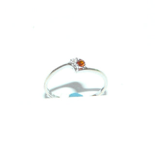Vintage-Einzelstück, zierlicher  Granatring aus 333 Weißgold, mit einem facettierten, runden Granat & einem Diamant im Achtkantschliff in 3-Krapperfassungen, Ringweite 55, Hans Rivoir Pforzheim um 1978-1982 - Goldschmiede Danilo
