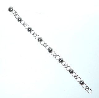 Handgefertigtes Einzelstück, Vintage Halbkugelarmband, Gliederarmband aus massiv 900 Silber, Kugeldurchmesser 8 mm, bewegliche Achter-Schlaufen-Verbindungen, 20 cm lang, unsichtbarer Hakenverschluß, um 1960 - Goldschmiede Danilo