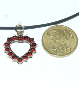 Einzelstück, Vintage-Anhänger, Granat-Anhänger, offenes Granat-Herz, vergoldet, Gold-Doublé mit 14 Granaten im Sternschliff, schönes typisches Granat-Rot, "Böhmisches Feuer", um 1970 -	Vintage-Schmuck nur im Onlineshop von danilogold!