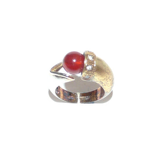 Vintage-Einzelstück, Karneolring aus 925 Silber teilweise vergoldet, mit einer Karneol-Kugel & 5 Zirkonia im Pavé gefaßt, poliert + matt, Ringweite 57, oben offen, daher ist die Weite leicht veränderbar, um 1980 - Goldschmiede-Danilo