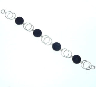 Einzelstück, Vintage-Onyx-Armband, Glieder-Armband aus Silber, poliert, 20 cm lang, 4 runde Onyx-Platten + 5 Doppelösen mit Schlaufenverbindungen, Federring, um 1960 -	Nur erhältlich im Onlineshop von Juwelier & Goldschmiede Danilo!