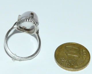 Einzelstück, Vintage-Ring aus Silber mit einem lang-ovalen, zartrosa Rosenquarz-Cabochon mit besonderem Schillereffekt, um 1950, poliert, Ringweite 54,5 -	Vintage-Schmuck nur im Onlineshop von danilogold!