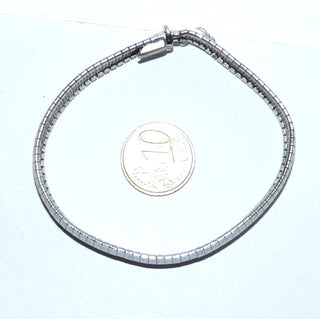 Einzelstück, Vintage-Teppich-Armband, Glieder-Armband mit Geflecht-Unterbau. Wirkt eher wie ein Armreif am Arm, aus massiv 835 Silber, 19,5 cm lang, Kastenschloß + Sicherheitsacht, poliert + sattiniert, um 1960 -	Unikate und Pretiosen nur erhältlich im Onlineshop der Goldschmiede Danilo!