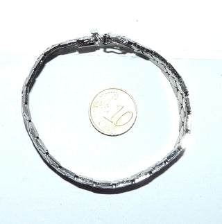 Einzelstück, Vintage-Armband, Teppicharmband, Glieder-Armband mit Stiftbewegungen wirkt eher wie Armreif, aus massivem 835 Silber, poliert und sattiniert, 19,5 cm lang, Kastenschloß mit 2 Sicherheitsachten, um 1970 -	Nur erhältlich bei www.danilogold-shop.de