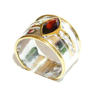 Vintage-Einzelstück, breiter bicolor Granatring, auch als Herrenring für den kleinen Finger geeignet, aus massiv 750 Gold mit einem feurig dunkelroten Navette-Granat in Zargenfassung & 8 Zirkonia in Tunnelfassung, Ringweite 54, um 1980 - Goldschmiede Danilo