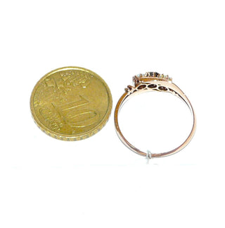 antikes Einzelstück, Vintage-Granatring aus 585 Gold mit einem funkelnd facettierten Altschliff-Granat & 8 Halbperlen Orientperlen in Krappenfassungen, Granat in feurig leuchtendem Dunkelrot, Ringweite 55, Später Jugendstil 1900-1915 - Goldschmiede Danilo