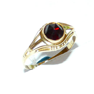antikes Einzelstück, Vintage-Granatring, auch Herrenring aus 585 Gold mit einer funkelnd facettierten, folierten Granatrose in Zargenfassung mit Millesgriffes-Rand, Granat in einem leuchtenden Dunkelrot, Ringweite 58, Späthistorismus um 1870-1890 - Goldschmiede Danilo