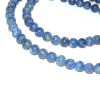blaues Einzelstück, Edelsteinkette, Lapislazulikette, königsblaue matte Kugeln mit einem Durchmesser von 6,5 mm, Verschluß Karabiner 925 Silber, Länge 47cm, flexibel auf Stahlseide aufgefädelt - Goldschmiede Danilo